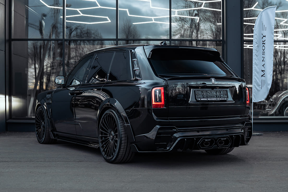 Установленный обвес Mansory Widebody Rolls-Royce Cullinan Series II